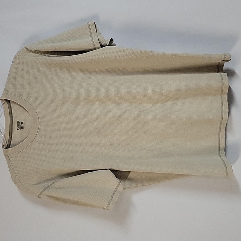 Columbia Men's Crewneck Short Sleeve Tan Thermal, Great for Layering, Size Large
